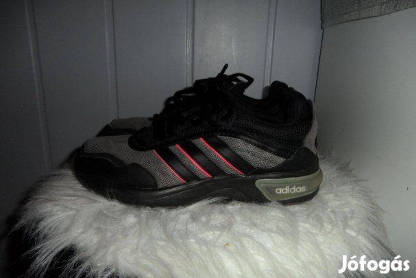Adidas Cloudfoam comfort sportcipő 39 és fél méret