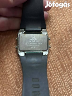 Adidas LED karóra