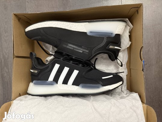 Adidas NMD V3 48 2/3 cipő