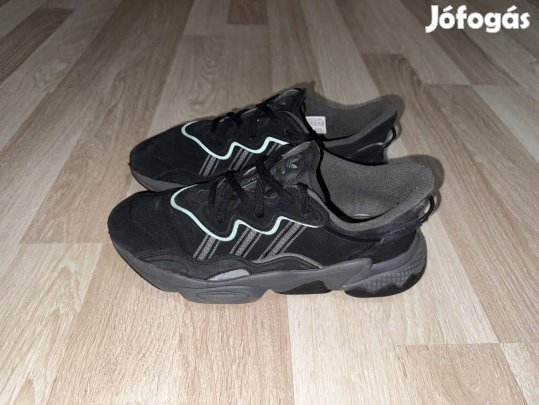 Adidas Ozweego bőr sportcipő 45 1/3 -os