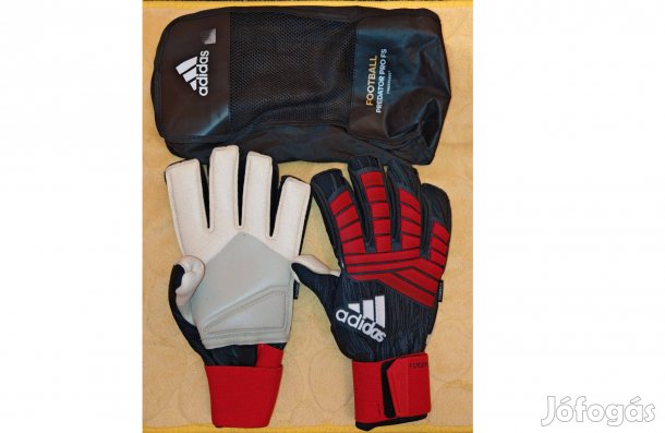 Adidas Predator Pro fekete piros ujjmerevítős kapuskesztyű táskával
