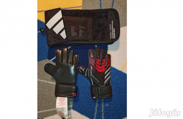 Adidas Predator Training gyerek fekete piros kapuskesztyű (3,4)