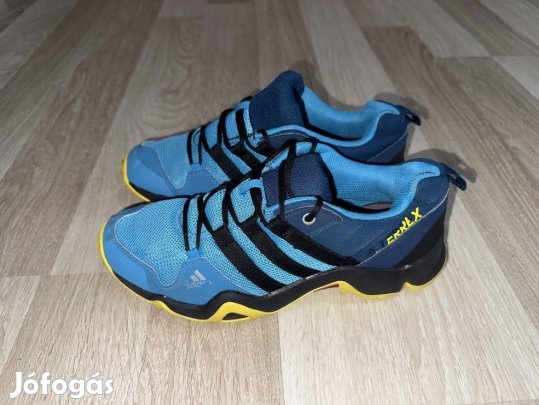 Adidas Terrex AX2R túracipő 38 2/3 -os