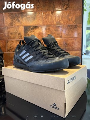 Adidas Terrex túracipő