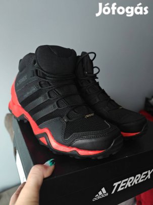 Adidas Terrex vízálló bakancs