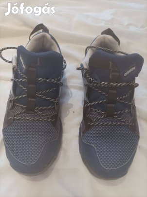 Adidas Traxon Kanadia TR 8.1 sportcipő eladó!