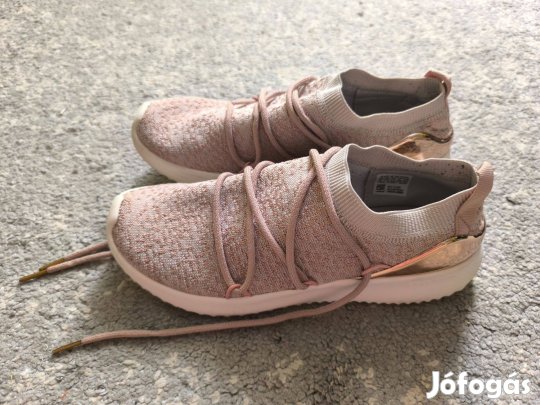 Adidas cloud foam világosbarna női sneaker cipő 40,5