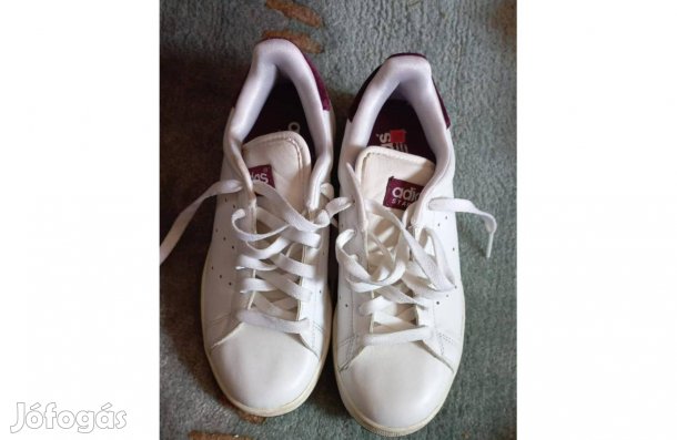 Adidas fehér női cipő 38as