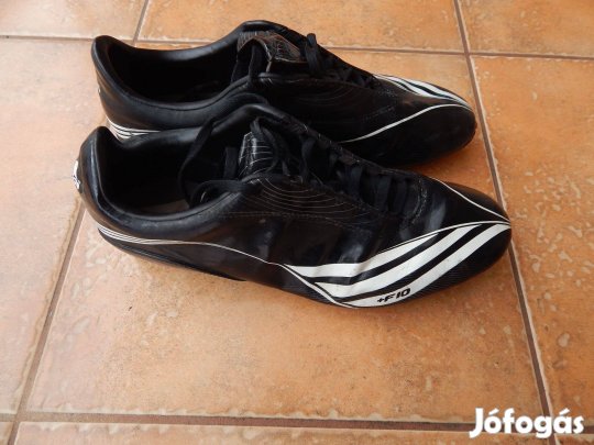 Adidas férfi focicipő futballcipő 42-es