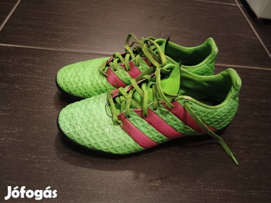 Adidas foci cipő