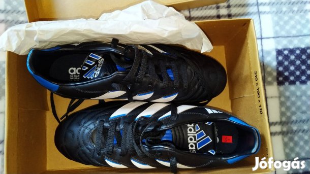 Adidas focicipő