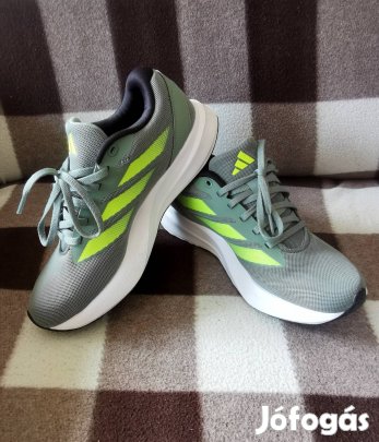 Adidas futócipő 40,2/3
