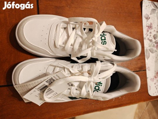 Adidas hoops 3.0 gyerek  cipő eladó