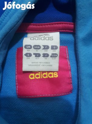 Adidas kapucnis pulcsi