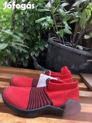 Adidas m Tfw?Bomba ár