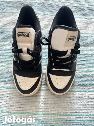 Adidas női cipő eladó