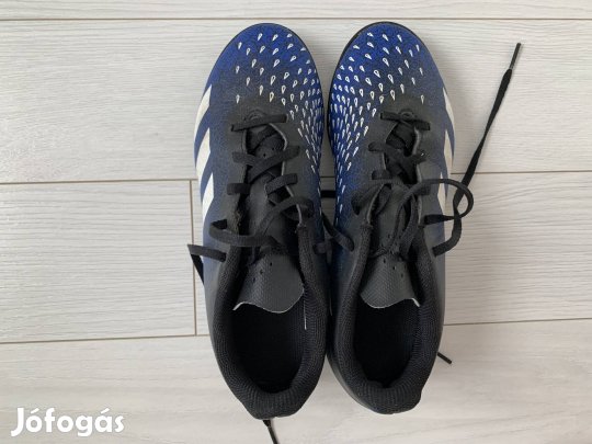 Adidas predator műfüves cipő 38 2/3