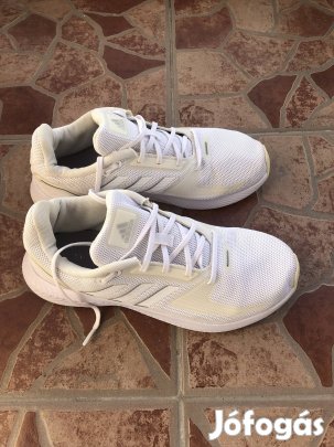 Adidas sportcipő