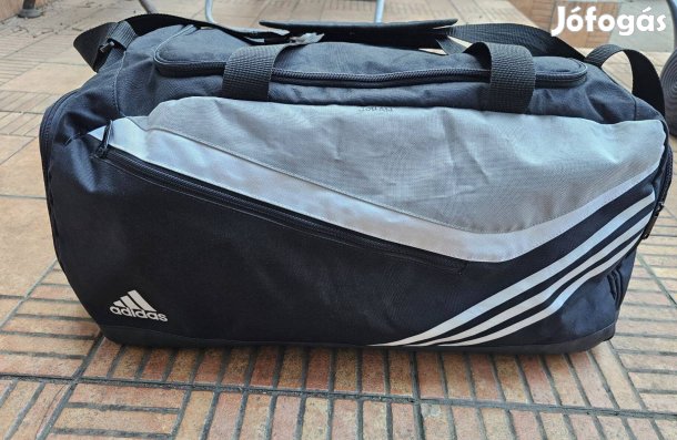 Adidas sporttáska utazó táska