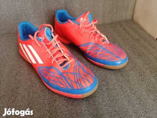 Adidas terem  cipő 40 2/3 méret
