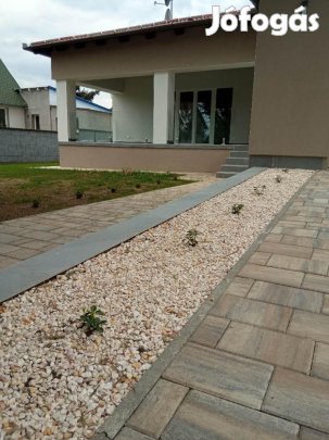 Adonyi 104 nm-es ház eladó