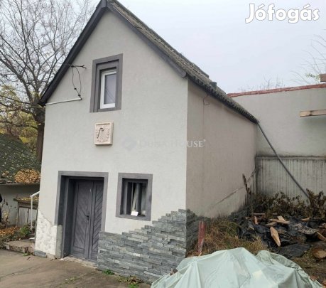 Adonyi eladó 36 nm-es ház