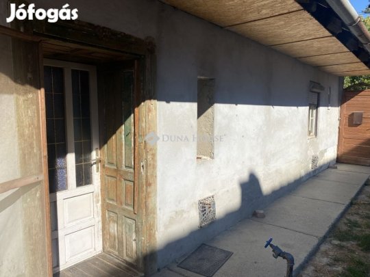 Adonyi eladó 91 nm-es ház