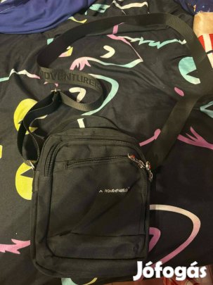 Adventurer férfi oldaltáska