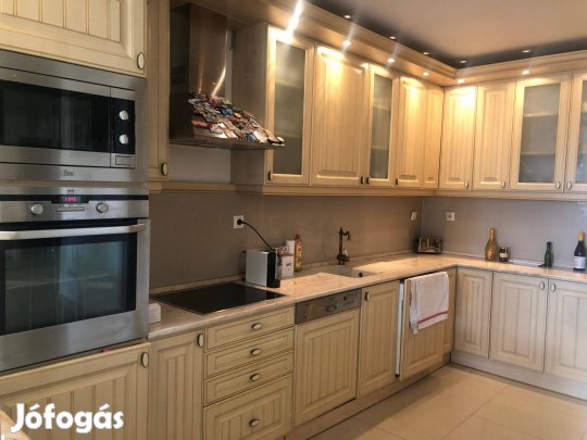 Ady Lakóparkban Lakás Eladó