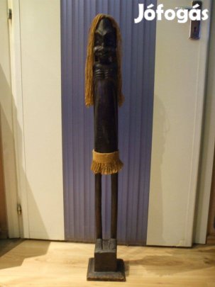 Afrikai álló szobor