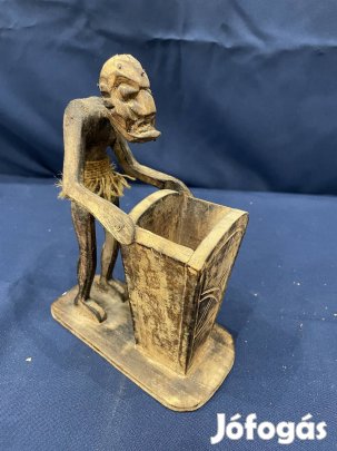 Afrikai fa szobor 