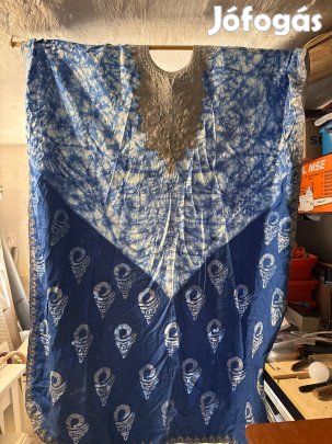 Afrikai női ünnepi viselet kaftán (boubou)