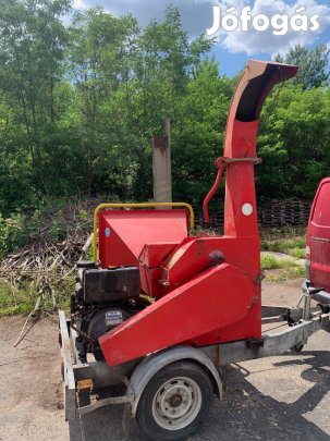 Ágaprító - faaprító Bérelhető! (ágapritógép faaprítógép aprítógép)