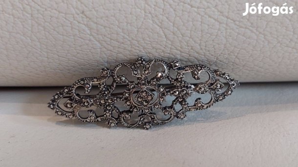 Agárfejes ezüst bross markazitokkal