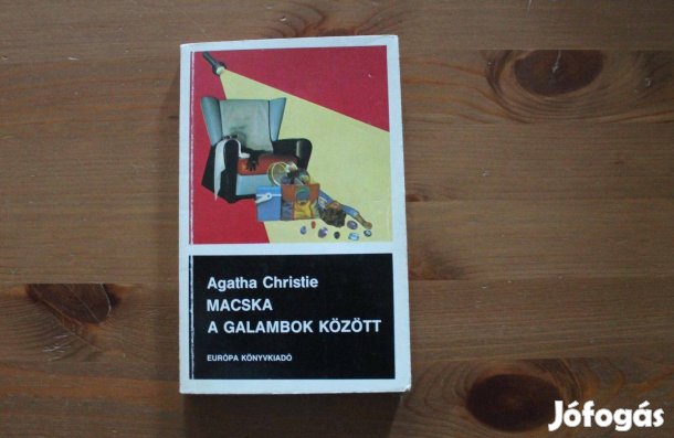 Agatha Christie - Macska a galambok között