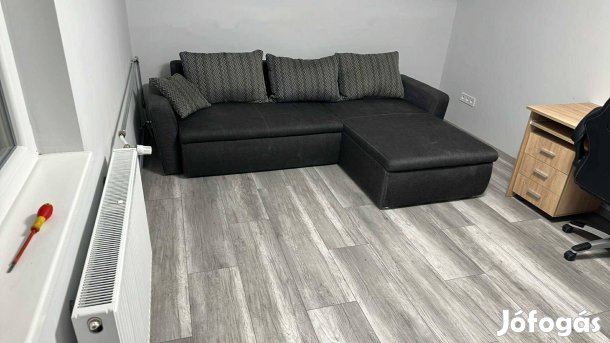 Ággyá kihúzható kanapé