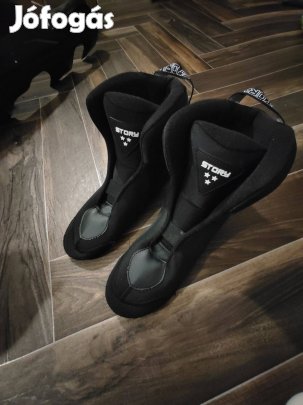 Agressive görkorcsolya bélés/kerék