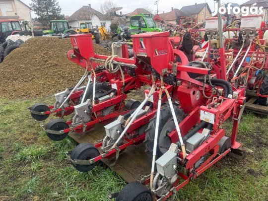 Agricola SNT-2-290 4x2 Ikersoros Zöldség Aprómagvetőgép