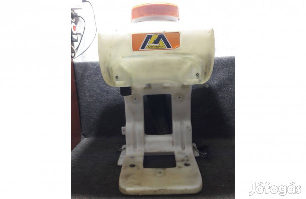 Agrimotor 3W-650 komplett permetező tartály (gyári)