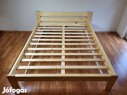 Ágy, matraccal, ráccsal, tömör fa, ingyenes szállítás Békés megyében
