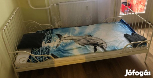 Ágy gyerek-felnőtt