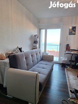 Ágyá nyítható kanapé, ágynemű tartóval