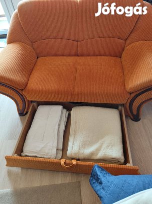 Ágyazható 2 részes kanapé alkalmi áron