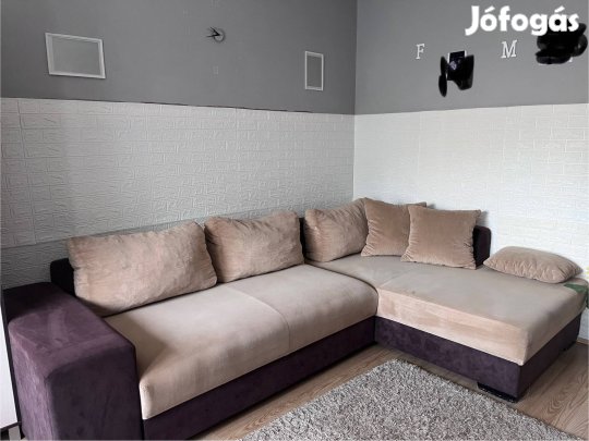 Ágyazható L alakú kanapé