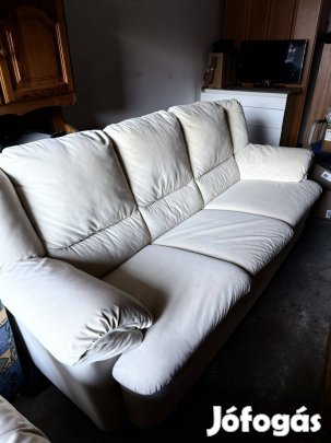 Ágyazható kanapé fotellal eladó