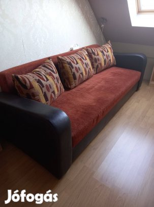 Ágyazható kanapé fotellel