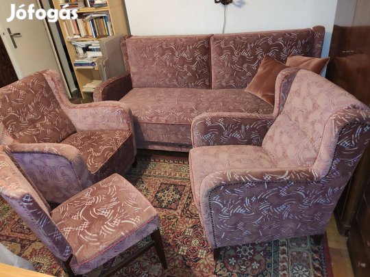 Ágyazható kanapé két fotellel, székekkel