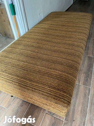 Ágyneműtartós heverő