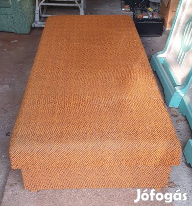 Ágynemütartos heverő elado Székesfehérváron.