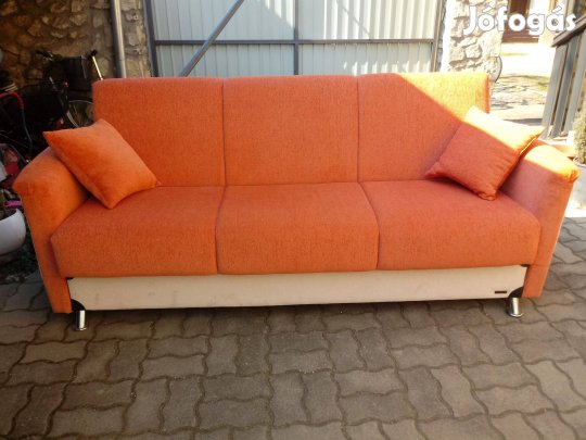 Ágyneműtartós kanapé
